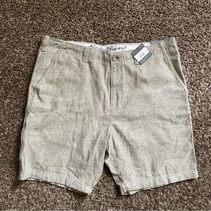 Eddie Bauer Men’s Larrabee Shorts Size 38 Color Eucalyptus Linen blend.